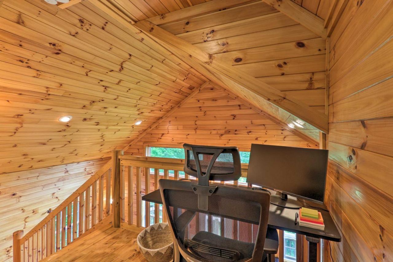Cozy Boone Cabin With Deck Close To Downtown! Bagian luar foto
